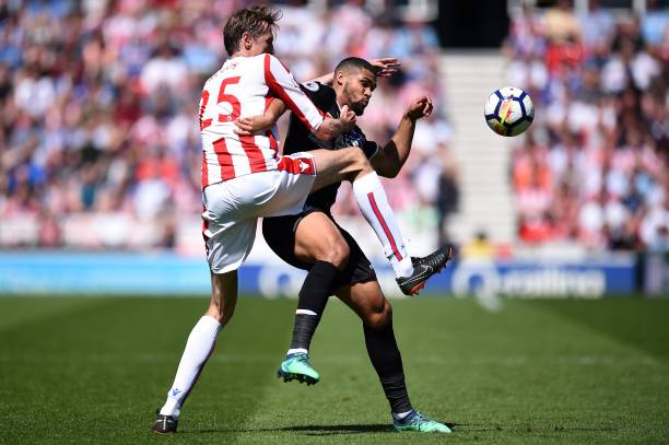 而巴塞罗那 而巴塞罗那